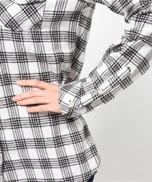 AZUL by moussy（アズールバイマウジー）の「チェックWポケ長袖シャツ（シャツ/ブラウス・レディース・ダークネイビー/レッド系その他/ブルー系その他/ホワイト系その他・MEDIUM/LARGE/SMALL）」の10枚目の写真