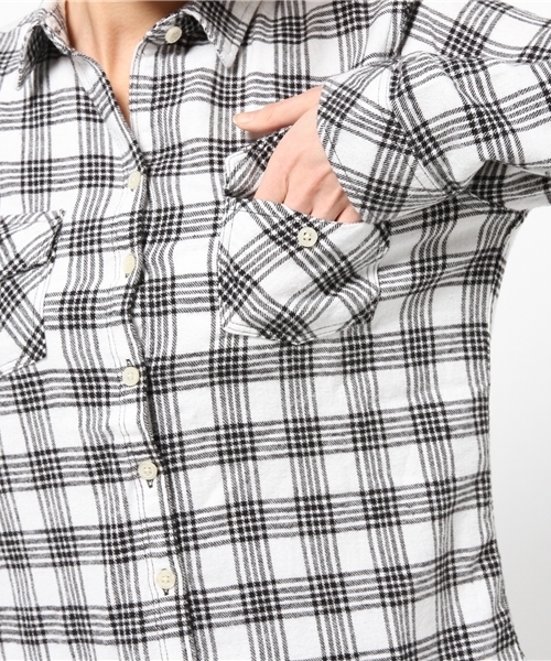 AZUL by moussy（アズールバイマウジー）の「チェックWポケ長袖シャツ（シャツ/ブラウス・レディース・ダークネイビー/レッド系その他/ブルー系その他/ホワイト系その他・MEDIUM/LARGE/SMALL）」の11枚目の写真