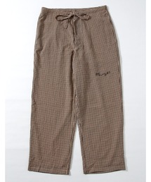 Check loose pants