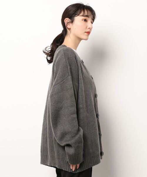 Bling Leads(ブリングリーズ)の「【Bl】【Bling leads】5ゲージモヘアタッチ ビッグ クルーネックカーディガン(カーディガン/ボレロ・レディース・チャコールグレー/ライトグレー/ブラック/グリーン/エメラルド/マスタード・LARGE/MEDIUM)」の7枚目の写真