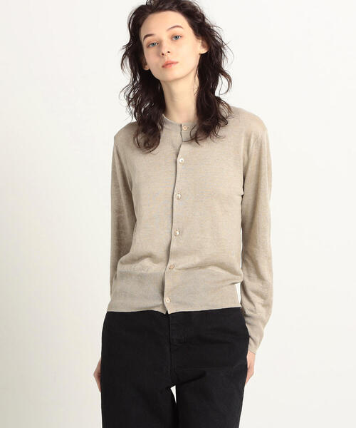 TOMORROWLAND （トゥモローランド）の「プレーンリネン クルーネックカーディガン（カーディガン/ボレロ・レディース・チャコールグレー/ライトブルー/レッド/ライトイエロー/シルバー系その他/ライトベージュ/ダークグリーン/ピンク・S/M）」の13枚目の写真