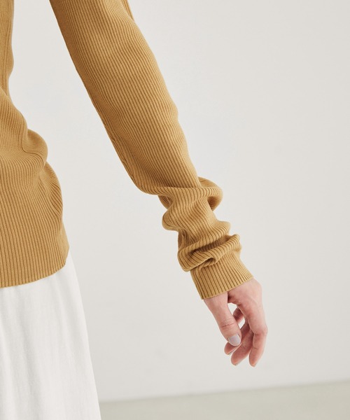 SALON adam et rope'（サロン アダム エ ロペ）の「【アンサンブル対応】リブデザインネックプルオーバー（ニット/セーター・レディース・ホワイト/ブラック/キャメル・FREE）」の17枚目の写真