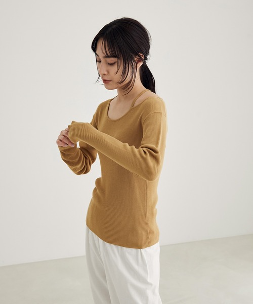 SALON adam et rope'（サロン アダム エ ロペ）の「【アンサンブル対応】リブデザインネックプルオーバー（ニット/セーター・レディース・ホワイト/ブラック/キャメル・FREE）」の7枚目の写真