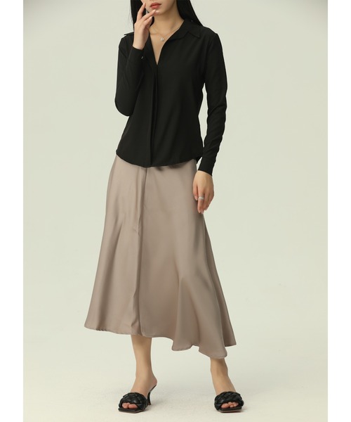 LAFFMO(ラフモ)の「サテンライクフレアスカート(スカート・レディース・ブラック/ベージュ・M/L)」の10枚目の写真