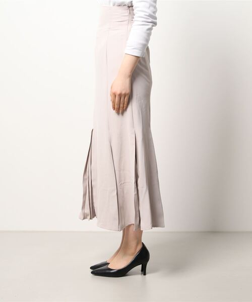 ANDGEEBEE（アンジービー）の「フレアマーメイドスカート（スカート・レディース・ブラック/ベージュ・MEDIUM）」の3枚目の写真