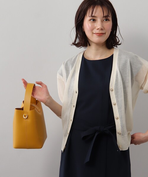 SOUP(スープ)の「◆シアービジュー釦カーディガン(カーディガン/ボレロ・レディース・ブラック/ベージュ/オレンジ/アイボリー・11/13/09)」の2枚目の写真