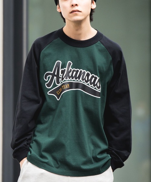 WEGO(ウィゴー)の「WEGO/スタジアムロゴプリントBIGロンT(Tシャツ/カットソー・メンズ・グリーン/パープル/ブラック系その他/オレンジ/ダークグリーン/ブラック・LARGE/MEDIUM)」の3枚目の写真