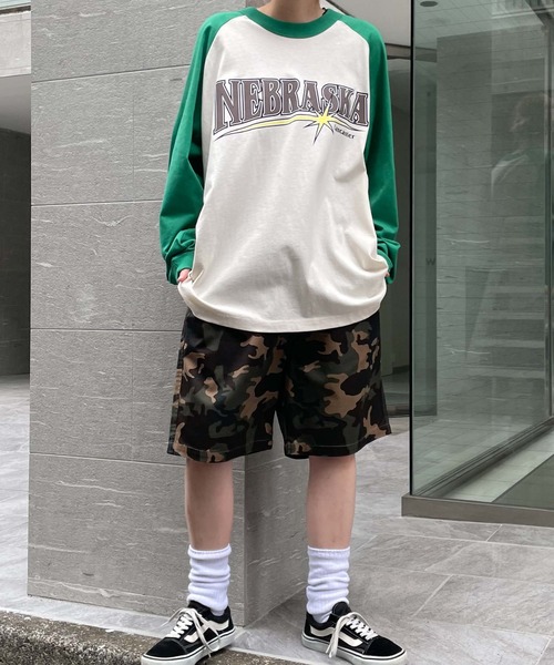 WEGO(ウィゴー)の「WEGO/スタジアムロゴプリントBIGロンT(Tシャツ/カットソー・メンズ・グリーン/パープル/ブラック系その他/オレンジ/ダークグリーン/ブラック・LARGE/MEDIUM)」の9枚目の写真