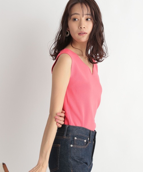 Andemiu（アンデミュウ）の「ハートネックノースリーブニット275471（ニット/セーター・レディース・ブラック/グリーン/パープル/ピンク・FREE）」の9枚目の写真