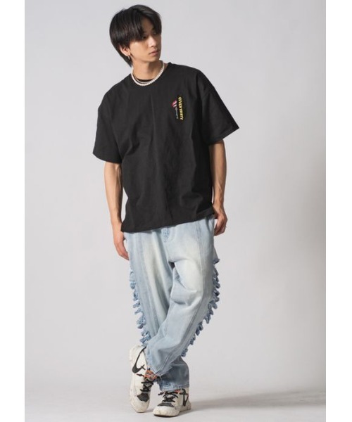 RE730(アールイーセブンサーティー)の「RE730 サーフボードにかくれているなみおくん ビッグシルエットTシャツ(Tシャツ/カットソー・メンズ・ブラック/オフホワイト・MEDIUM/LARGE/X-LARGE)」の11枚目の写真
