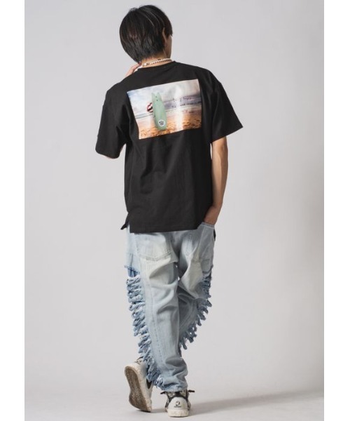 RE730(アールイーセブンサーティー)の「RE730 サーフボードにかくれているなみおくん ビッグシルエットTシャツ(Tシャツ/カットソー・メンズ・ブラック/オフホワイト・MEDIUM/LARGE/X-LARGE)」の15枚目の写真