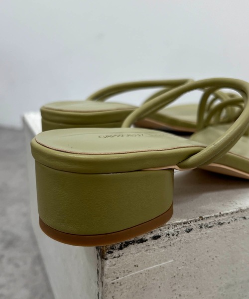 CAPRICIEUX LE'MAGE(カプリシューレマージュ)の「丸ストラップサンダル(サンダル・レディース・ブラック/グリーン/アイボリー・38/37)」の17枚目の写真