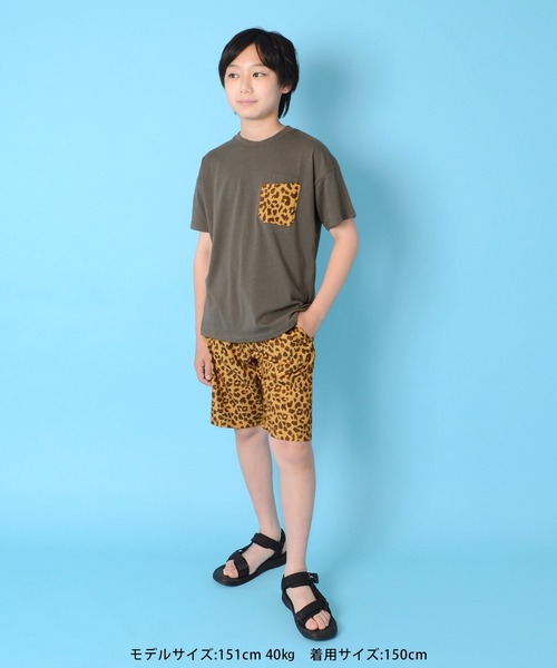 GLAZOS（グラソス）の「天竺・ドロップショルダー総柄Wポケット半袖Tシャツ【セットアップ対応】（Tシャツ/カットソー・キッズ・ホワイト/モカ/チャコールグレー/ライトブルー・130cm/140cm/160cm/150cm/170cm）」の19枚目の写真