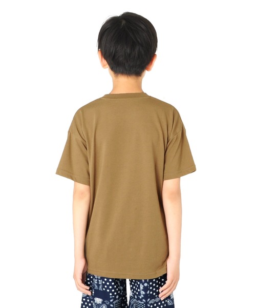 GLAZOS（グラソス）の「天竺・ドロップショルダー総柄Wポケット半袖Tシャツ【セットアップ対応】（Tシャツ/カットソー・キッズ・ホワイト/モカ/チャコールグレー/ライトブルー・130cm/140cm/160cm/150cm/170cm）」の14枚目の写真