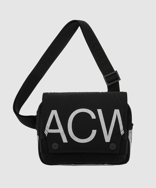 A-COLD-WALL*(アコールドウォール)の「STRIA TECH UTILITY HOLSTER(ショルダーバッグ・メンズ・ブラック/グリーン・FREE)」の2枚目の写真