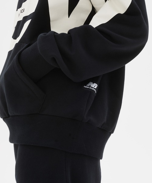 NEW BALANCE(ニューバランス)の「NB Athletics Unisex Out of Bounds オーバーサイズ スウェットプルオーバーフーディー(パーカー・メンズ・ホワイト/ブラック/ブルー系その他・4/5/0/2/3/1)」の7枚目の写真