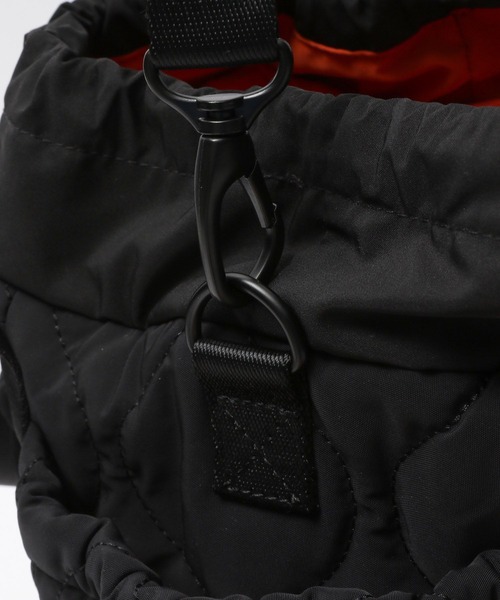 BAYFLOW(ベイフロー)の「2WAYキルティングキンチャク(ハンドバッグ・メンズ・ブラック/カーキ・ONE SIZE)」の10枚目の写真