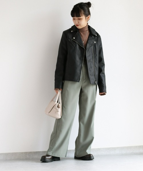 cepo（セポ）の「フェイクレザー ライダースジャケット　WEB限定（ライダースジャケット・レディース・ブラック/グレー・L）」の4枚目の写真