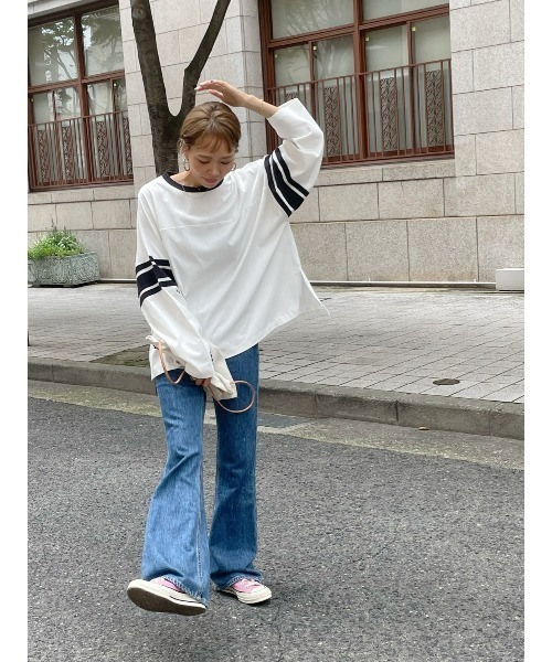 ulu（ウル）の「Raglan long sleeve big line t shirt（Tシャツ/カットソー・レディース・ブラック/グリーン・FREE）」の2枚目の写真