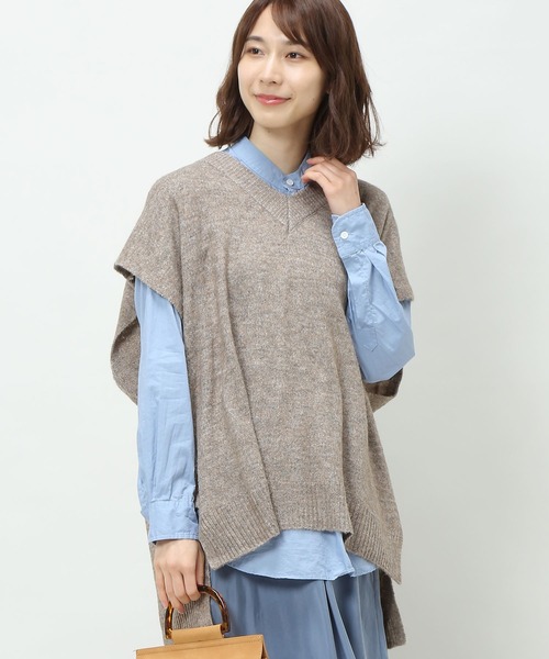 SAKAZEN(サカゼン)の「Vネック オーバーサイズ ニット ベスト(ベスト・レディース・グレー/ダークグレー/ブラウン・3L/4L)」の6枚目の写真