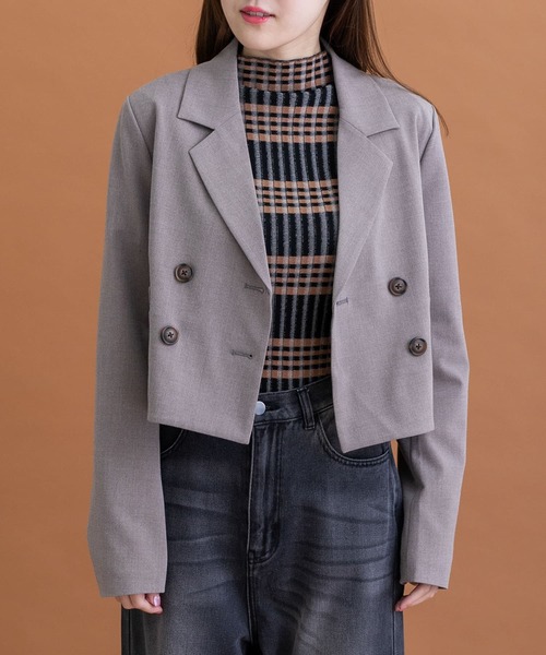 HEYUMM(ヘユム)の「ダブルボタンショートジャケット(その他アウター・レディース・モカ/ブラック/アイボリー・ONE)」の3枚目の写真