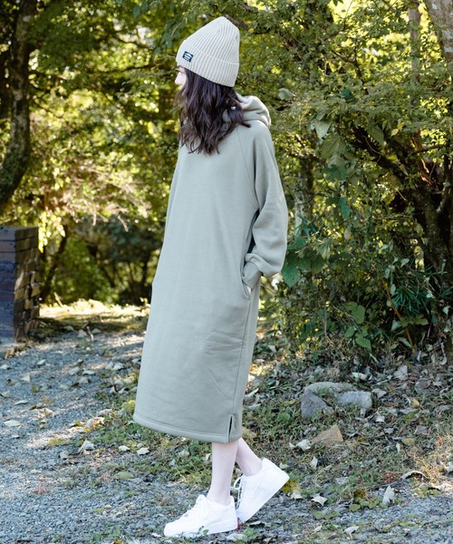OUTDOOR PRODUCTS APPAREL(アウトドアプロダクツアパレル)の「身頃ボア ワンピース(ワンピース・レディース・スミクロ/ライトグリーン/ネイビー/ベージュ・MEDIUM/LARGE)」の20枚目の写真