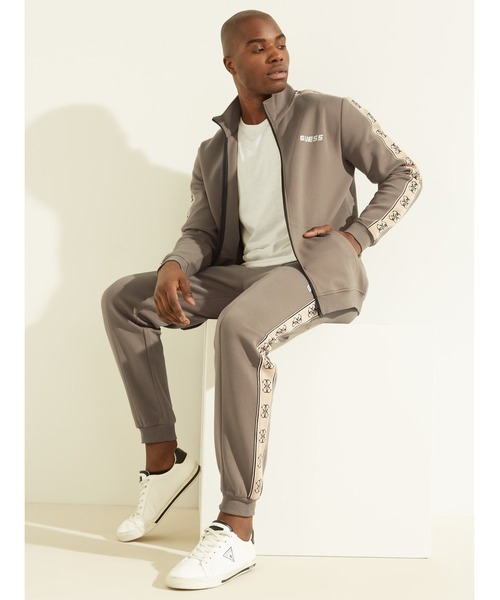 Guess（ゲス）の「Eco Mickey Zip-Up Jacket（ジャージ・メンズ・ブラック/ブラウン・SMALL/MEDIUM/LARGE/X-LARGE）」の6枚目の写真