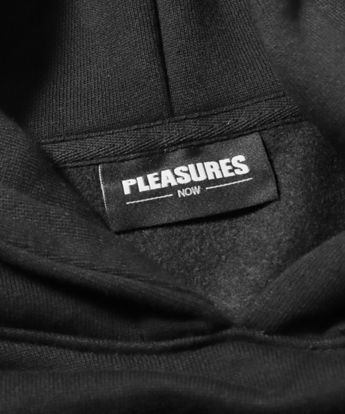 PLEASURES（プレジャー）の「PLEASURES/プレジャーズ LATEX HOODIE フーディー ブランドロゴ（パーカー・メンズ・ブラック/マスタード/グリーン・M/XL/L）」の7枚目の写真