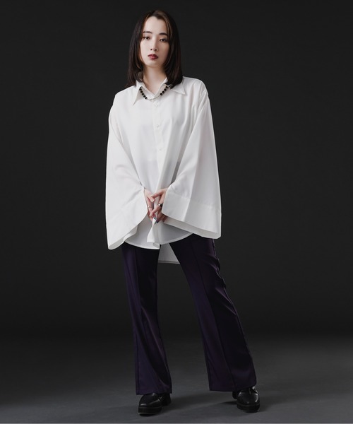 Ellno Loset(エルノロゼット)の「フレアスリーブスリットシャツ(シャツ/ブラウス・メンズ・ブラック/オフホワイト/ブルー・MEDIUM/LARGE)」の21枚目の写真