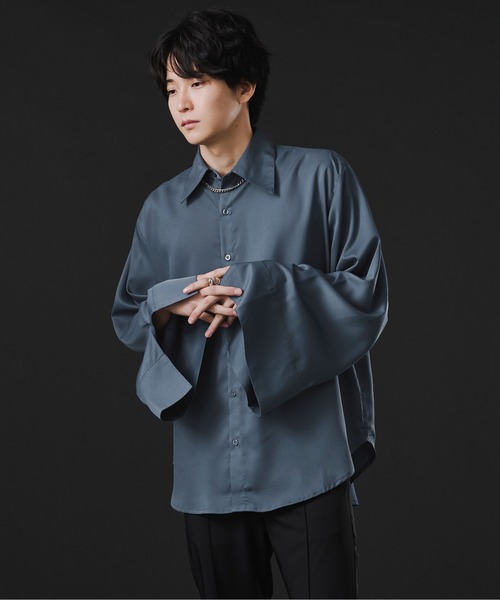 Ellno Loset(エルノロゼット)の「フレアスリーブスリットシャツ(シャツ/ブラウス・メンズ・ブラック/オフホワイト/ブルー・MEDIUM/LARGE)」の18枚目の写真