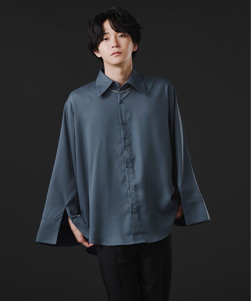 Ellno Loset(エルノロゼット)の「フレアスリーブスリットシャツ(シャツ/ブラウス・メンズ・ブラック/オフホワイト/ブルー・MEDIUM/LARGE)」の16枚目の写真