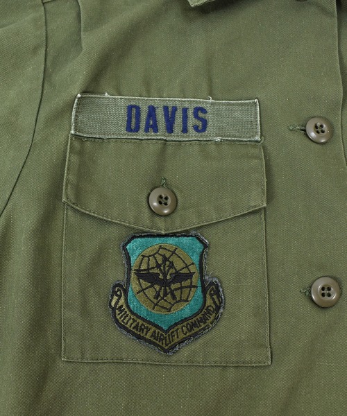 VINTAGE（ヴィンテージ）の「【ヴィンテージ古着】80's ミリタリー U.S.ARMY ユーティリティーシャツ（ミリタリージャケット・メンズ・カーキ・SMALL）」の4枚目の写真