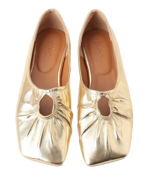 Ungrid（アングリッド）の「デザインスクエアトゥギャザーフラットシューズ（パンプス・レディース・ブラック/ゴールド・S/M/L）」の6枚目の写真