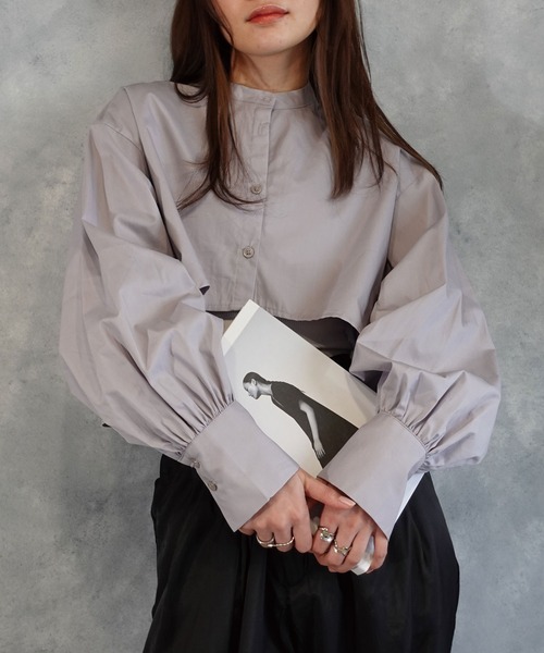 CORNERS（コーナーズ）の「クロップドフレアブラウス（シャツ/ブラウス・レディース・ホワイト/グレー/アイボリー/ブラック/ライトブルー・M）」の18枚目の写真