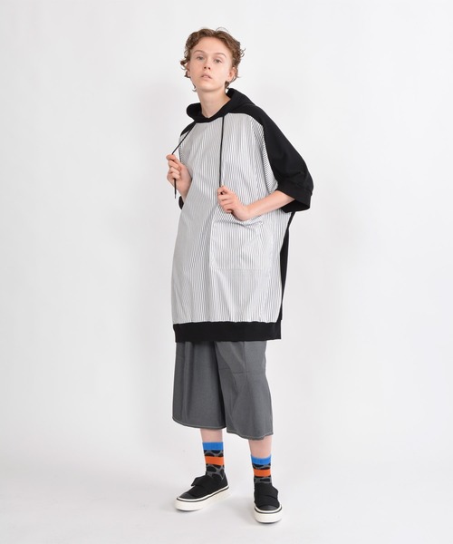 gomme(ゴム)の「40/-コーマ裏毛 ビッグパーカー(パーカー・レディース・ブラック/チャコールグレー・MEDIUM)」の7枚目の写真