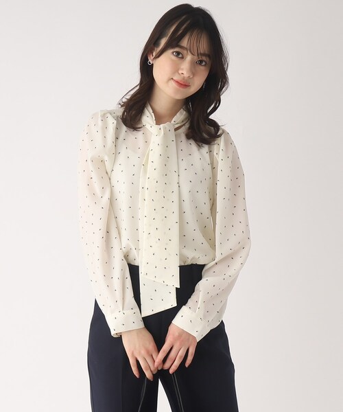 index（インデックス）の「◆タックスリーブ ボウタイブラウス【洗濯機洗い可】（シャツ/ブラウス・レディース・ライトグレー/ライトブルー/グリーン系/ホワイト系3・42/38/36/40）」の5枚目の写真