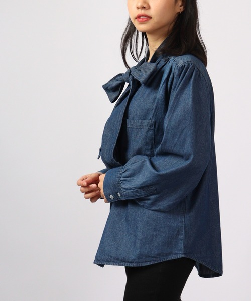 atONE(アットワン)の「atONE デニムボウタイ3WAYシャツ 長袖(シャツ/ブラウス・レディース・ネイビー/ワンウォッシュ・LL/3L/L/4L/M)」の12枚目の写真