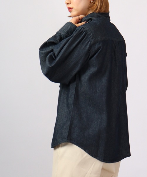 atONE(アットワン)の「atONE デニムボウタイ3WAYシャツ 長袖(シャツ/ブラウス・レディース・ネイビー/ワンウォッシュ・LL/3L/L/4L/M)」の7枚目の写真
