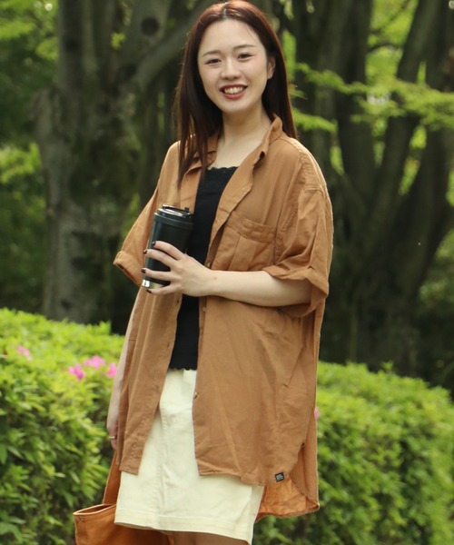 KRIFF MAYER Lady's Collection(クリフメイヤーレディースコレクション)の「半袖コンフォートシャツ(シャツ/ブラウス・レディース・カーキ/ナチュラル/ブラウン/チャコール/サックスブルー・MEDIUM/LARGE)」の2枚目の写真