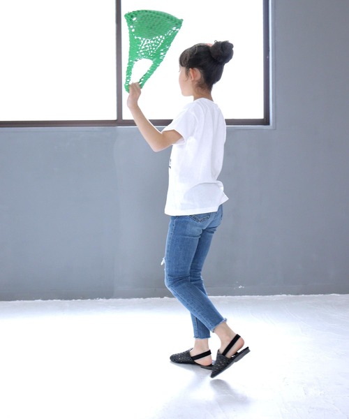 SOROTTO（ソロット）の「メッシュ編み込みぺたんこサンダル（サンダル・キッズ・キャメル/ブラック/ホワイト・16.0cm/17.0cm/18.0cm/19.0cm/20.0cm/21.0cm/22.0cm）」の12枚目の写真