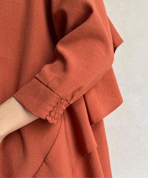 Chez toi（シェトワ）の「BACKフリルリネンタッチスキッパーシャツ（シャツ/ブラウス・レディース・ブラック/オフホワイト/オリーブ/オレンジ・FREE）」の8枚目の写真