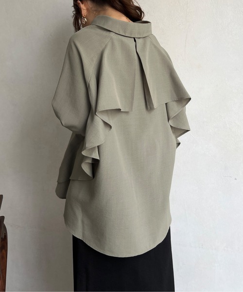 Chez toi（シェトワ）の「BACKフリルリネンタッチスキッパーシャツ（シャツ/ブラウス・レディース・ブラック/オフホワイト/オリーブ/オレンジ・FREE）」の9枚目の写真