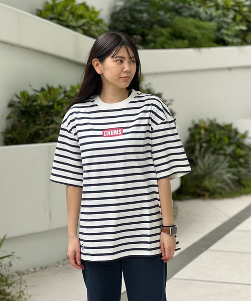 CHUMS(チャムス)の「【CHUMS】Oversized Mini CHUMS Logo T-Shirt(Tシャツ/カットソー・メンズ・ネイビー/サックスブルー/ホワイト/ホワイト×ネイビー・LARGE/X-LARGE/MEDIUM)」の2枚目の写真