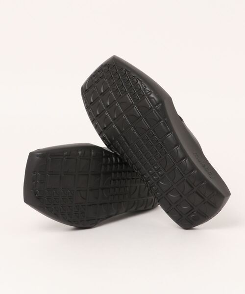 CIAOPANIC TYPY(チャオパニックティピー)の「muleboyサンダルエックス(サンダル・レディース・ブラック/アイボリー/ベージュ系その他・MEDIUM/LARGE)」の9枚目の写真