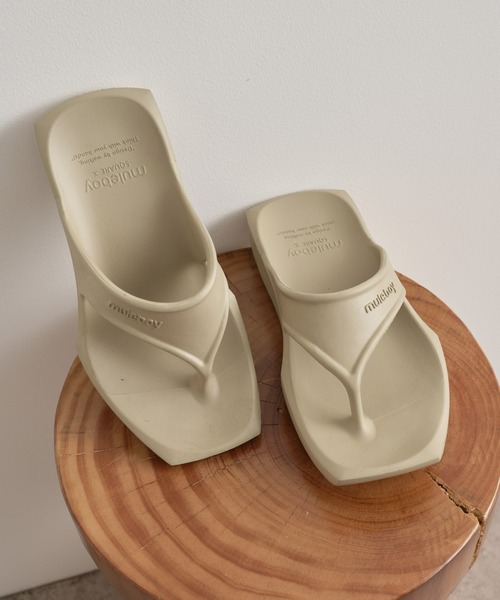 CIAOPANIC TYPY(チャオパニックティピー)の「muleboyサンダルエックス(サンダル・レディース・ブラック/アイボリー/ベージュ系その他・MEDIUM/LARGE)」の3枚目の写真