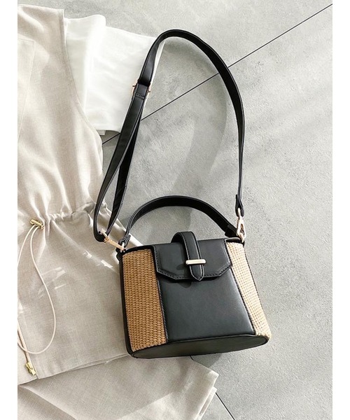 Te chichi TERRASSE（テチチテラス）の「雑材切替ハンドバッグ（ハンドバッグ・レディース・ブラック/オフホワイト・F）」の2枚目の写真