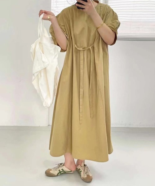 MAISON BREEZE(メゾンブリーズ)の「【MAISON BREEZE】フロントリボン ボリュームスリーブワンピース KNF012(ワンピース・レディース・ベージュ/カーキ/ホワイト・FREE)」の3枚目の写真
