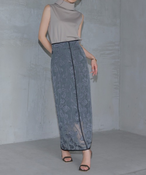 anuans(アニュアンス)の「オパールタイトスカート(スカート・レディース・アイボリー/チャコールグレー/サックスブルー・SMALL/MEDIUM)」の5枚目の写真