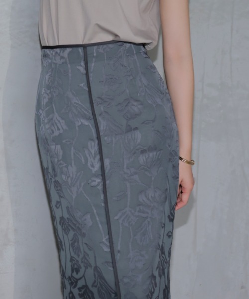 anuans(アニュアンス)の「オパールタイトスカート(スカート・レディース・アイボリー/チャコールグレー/サックスブルー・SMALL/MEDIUM)」の8枚目の写真