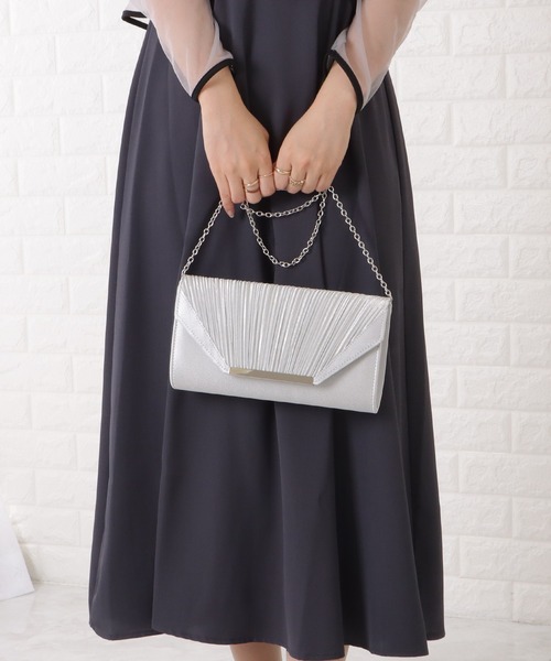Lace Ladies(レースレディース)の「チェーン付き2WAYスクエアクラッチ(クラッチバッグ・レディース・ブラック/アイボリー/シルバー/ベージュ・FREE)」の6枚目の写真